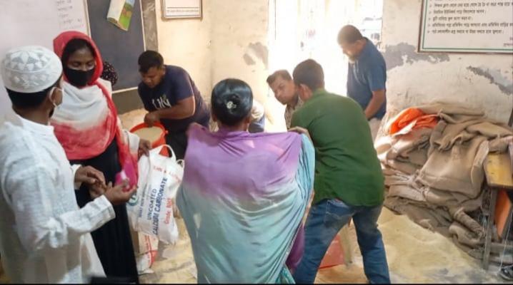 ১০ কেজির বদলে ৮ কেজি, রূপগঞ্জে ভিজিএফের চাল বিতরণে অনিয়ম !