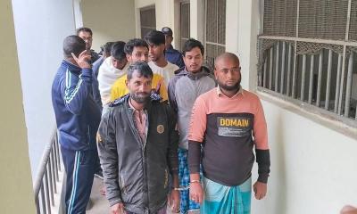 শ্রীপুরে মাদকবিরোধী অভিযানে পুলিশের ওপর হামলা, গাড়ি ভাঙচুর; গ্রেফতার ১০