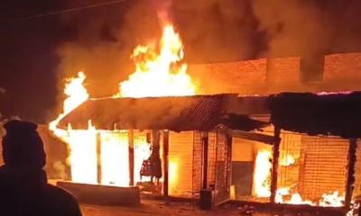 বাগমারায় ব্যবসা প্রতিষ্ঠানে আগুন ! দগ্ধ-১