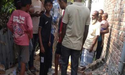 রূপগঞ্জে ভুমিকম্পে দেয়াল ধসে নবজাতকের মৃত্যু, আহত ২ 