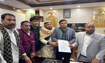 বগুড়া-৭ আসনে খালেদা জিয়ার পক্ষে মনোনয়নপত্র জমা দিলেন বিএনপির নেতৃবৃন্দ