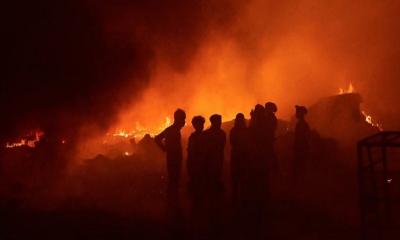 ভারতে ‘বাংলাদেশি কলোনিতে’ ভয়াবহ আগুন, বিজেপি নেতার বিস্ফোরক দাবি