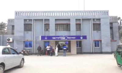 রূপগঞ্জে বুদ্ধি প্রতিবন্ধী শিশুকে ধর্ষনের ১১দিন পর থানায় মামলা, বিচারের দাবিতে ফুঁসে ওঠেছে এলাকাবাসী