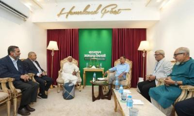 ঢাকায় ডা. শফিকুর রহমান ও তারেক রহমানের সৌজন্য সাক্ষাৎ