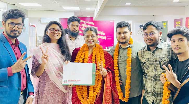 কুষ্টিয়া-১ আসনে এনসিপির মনোনয়নপত্র নিলেন নুসরাত তাবাসসুম