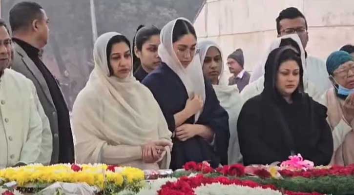 জিয়া ও বেগম জিয়ার কবর জিয়ারত করলেন জাইমা রহমান