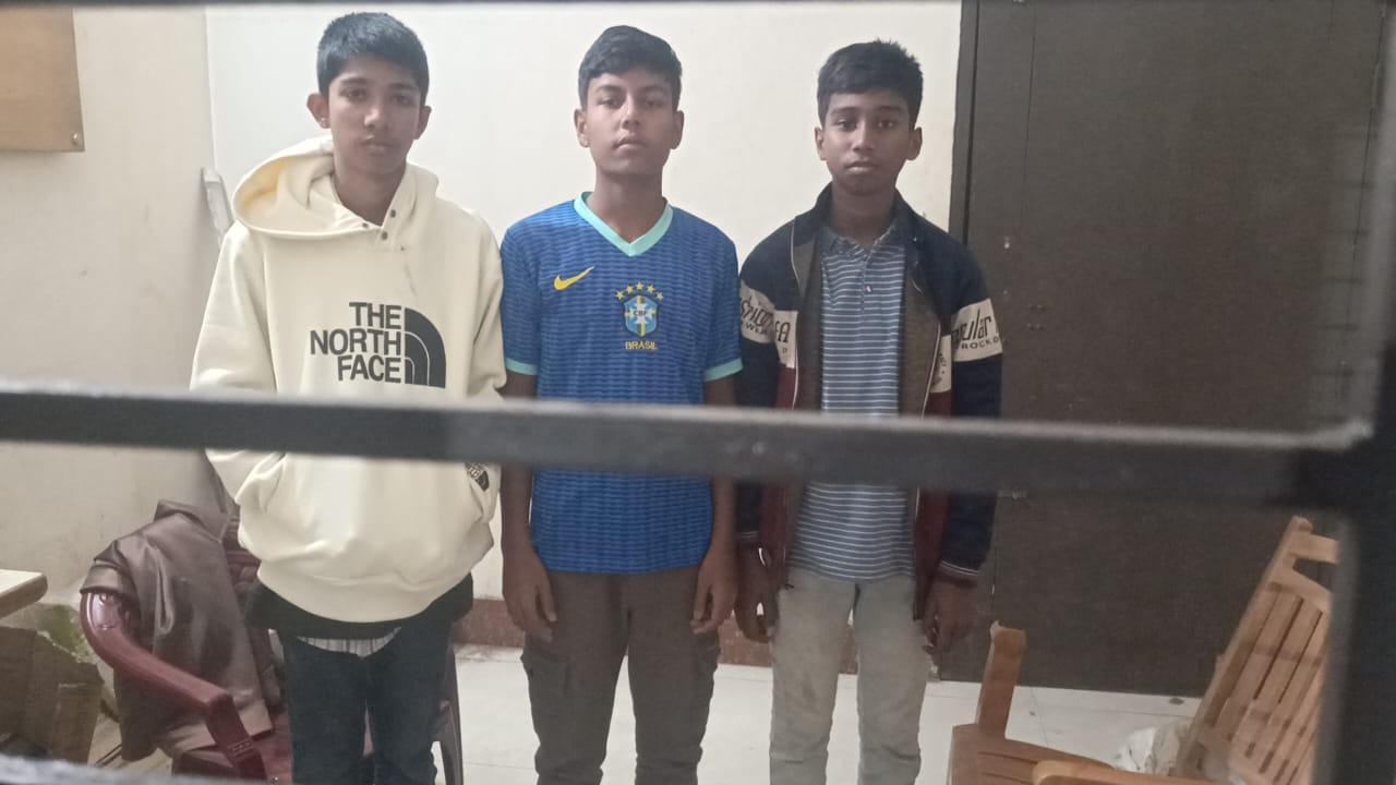 রূপগঞ্জে অনলাইন জুয়ার টাকা যোগাতে ডাকাতির নাটক,  গ্রেফতার ৩ কিশোর !
