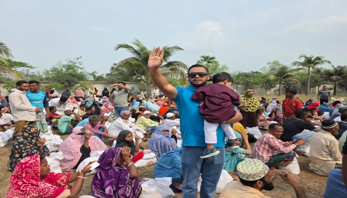 রংধনু গ্রুপের ঈদ উপহার পেয়ে খুশি রূপগঞ্জের ১৫ হাজার পরিবার