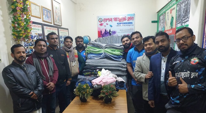 পুবাইলে ‘গ্র্যাজুয়েট ক্লাব’র উদ্যোগে  শীতবস্ত্র বিতরণ
